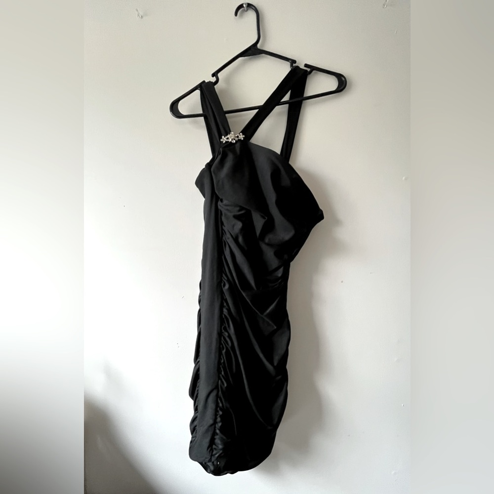 Junior’s Little Black Dress, M